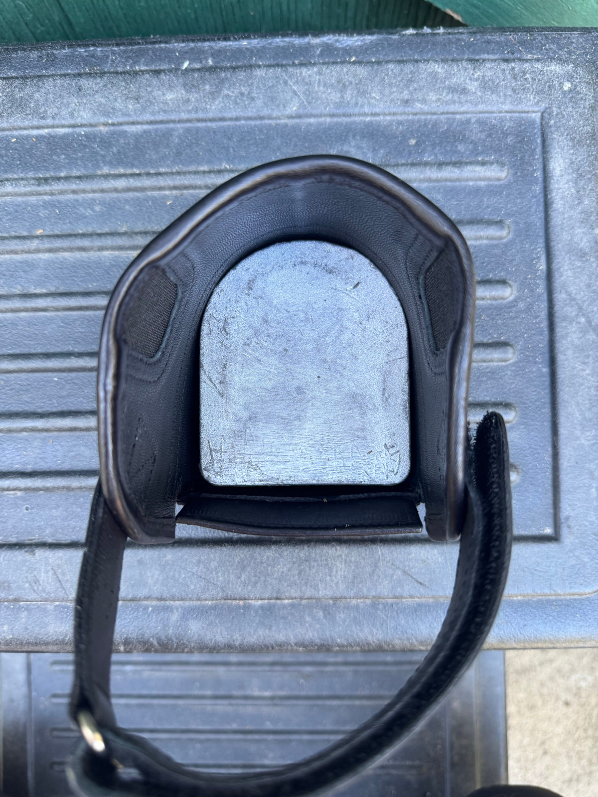 Correct Connect - Equisole EXternal-Weighted Training Aid for Equestrians