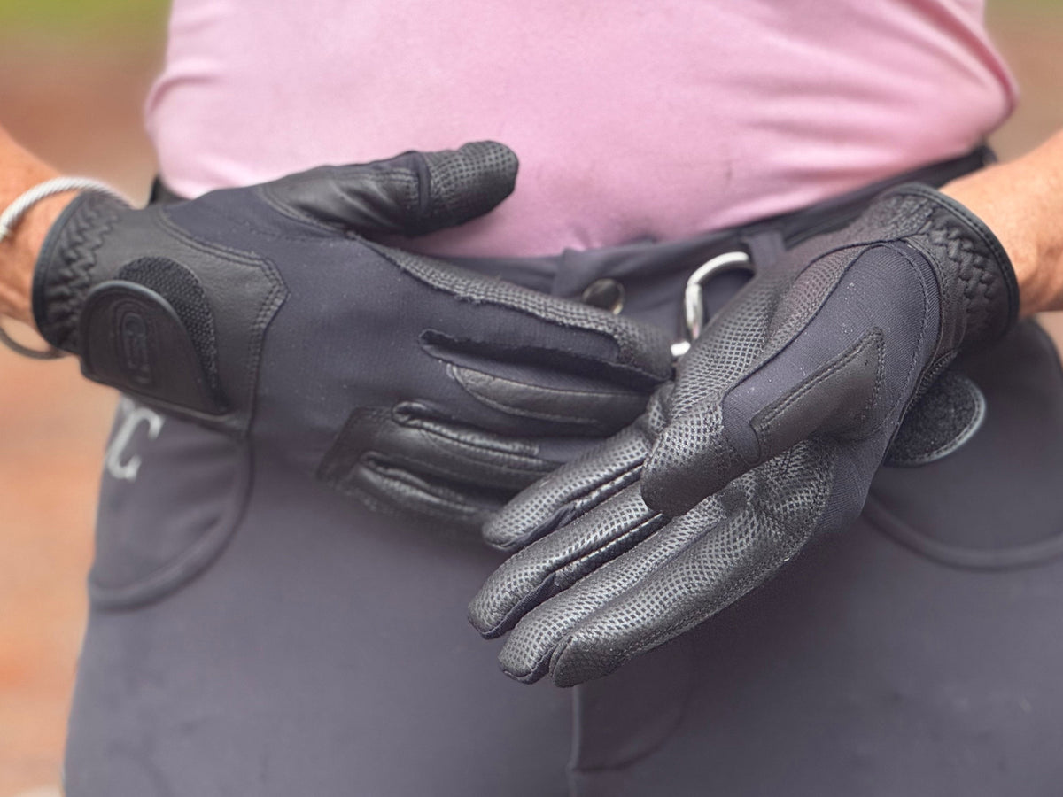Correct Connect - Tackified Copper Tech™️ Leather Premium Riding Glove in Black