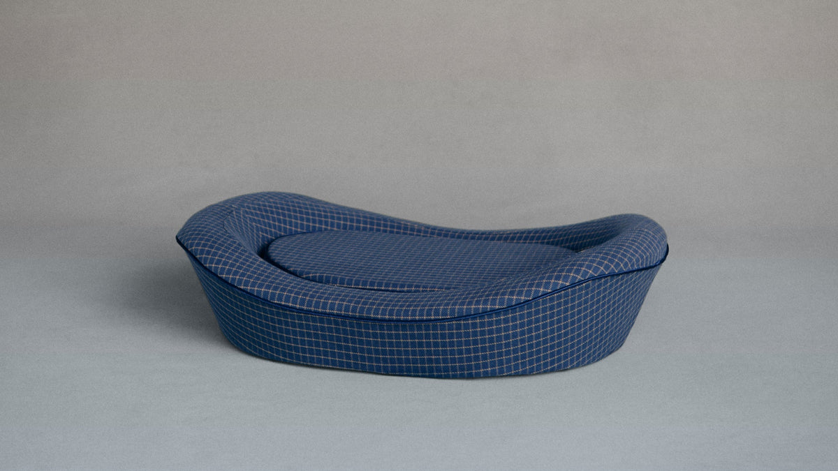 Enid Blythe Timeless Dog Bed in Wren's Blueprint