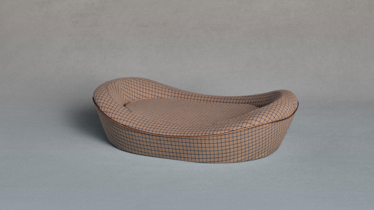 Enid Blythe Timeless Dog Bed in Tawny Ledger