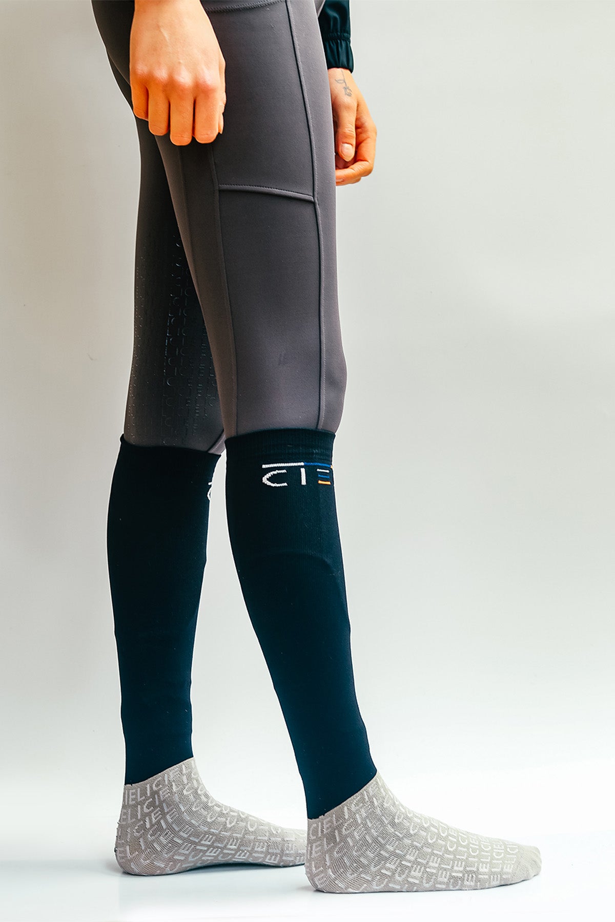 Cieli Equestrian - Signature Performance Socks