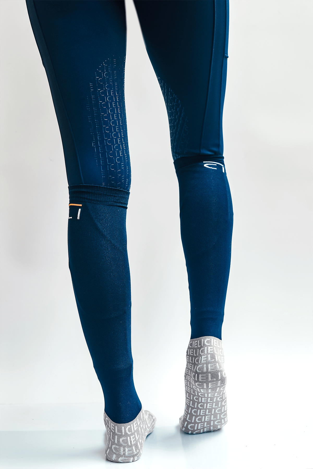 Cieli Equestrian - Signature Performance Socks