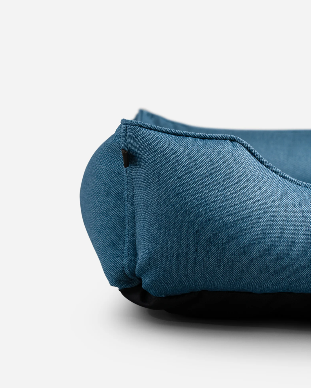 Chester & Lee Cotton Sleeper Dog Bed Denim