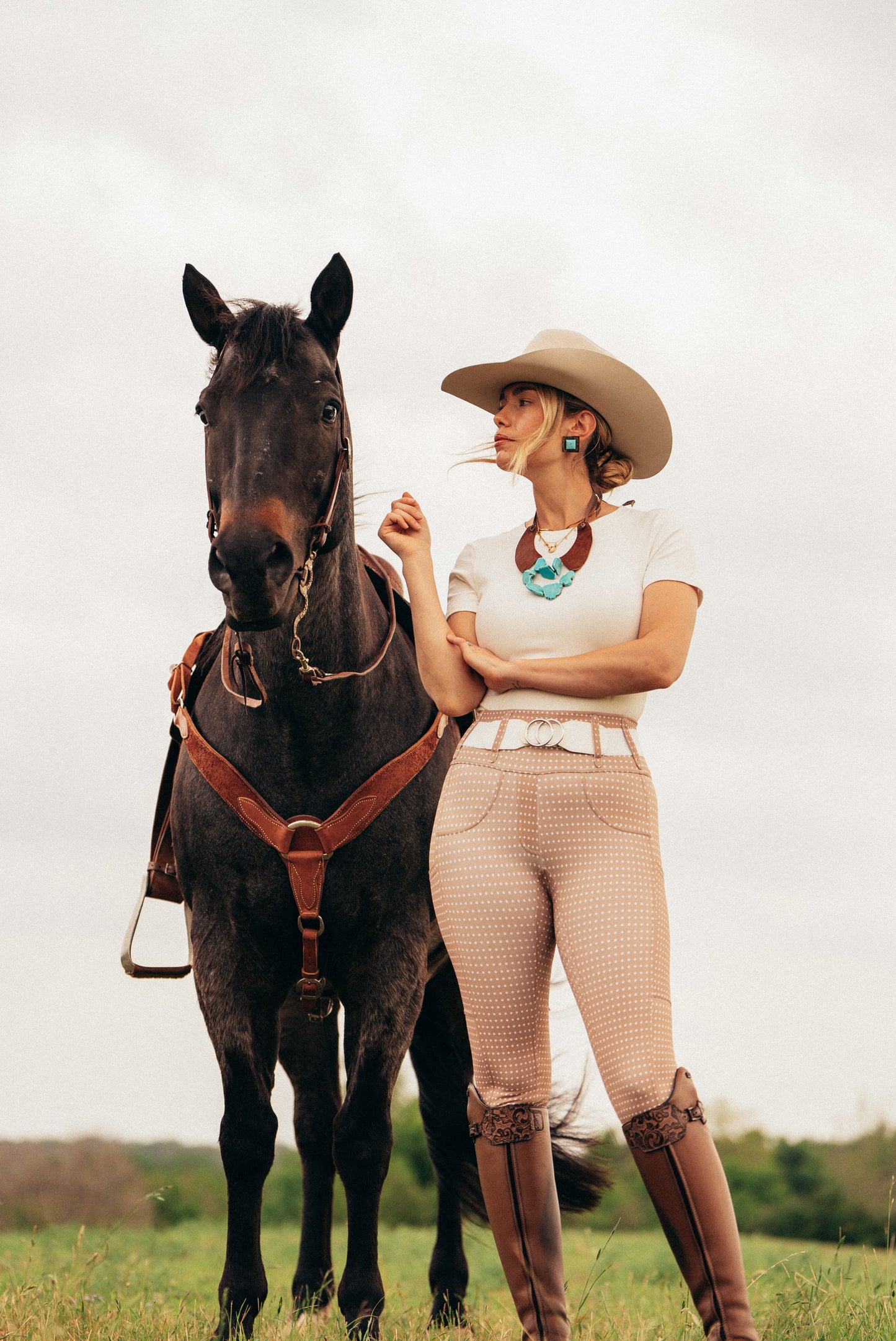 Canter Culture - Athletic Breech - Linen & Pearls