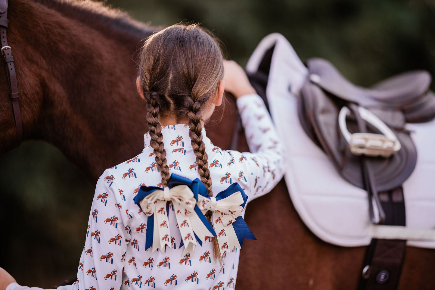 The Proper Fox - Equestrian Horse Show Bow - Jumping Horse Pattern