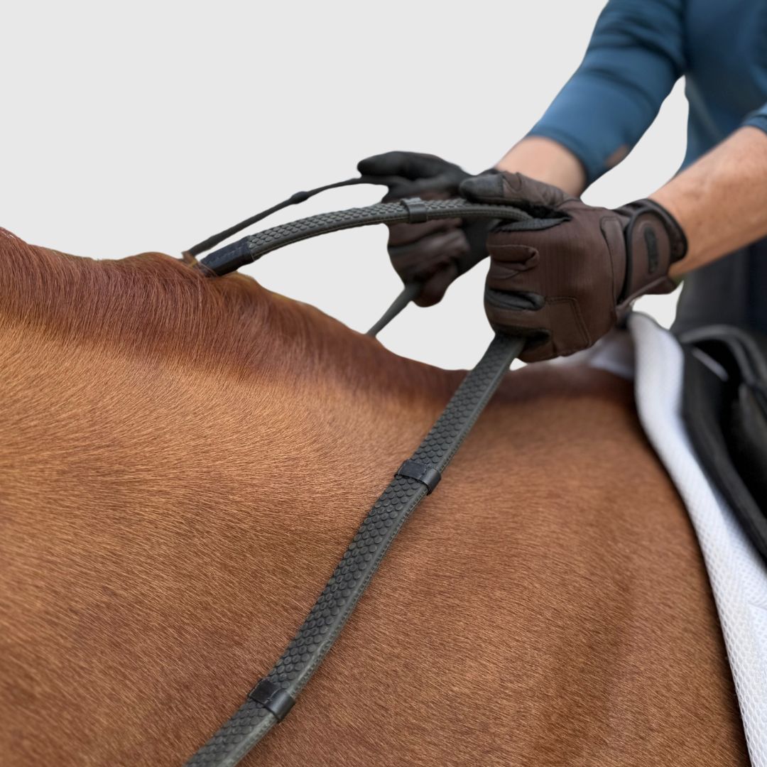 Correct Connect - Super Grip Reins - Heavy Rubber Rein for Ultimate Grip  Hand Stops 5" (13cm) Apart