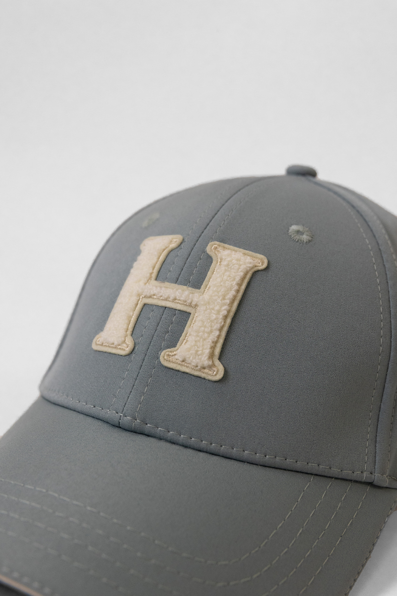Harcour USA - Benedicte Cap