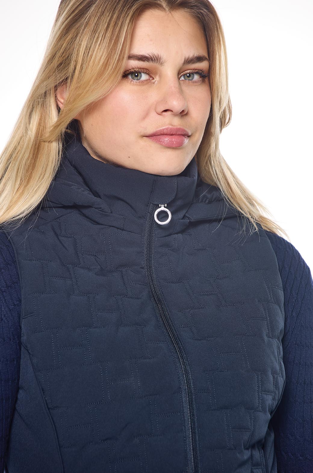 Harcour USA - Bernie Vest