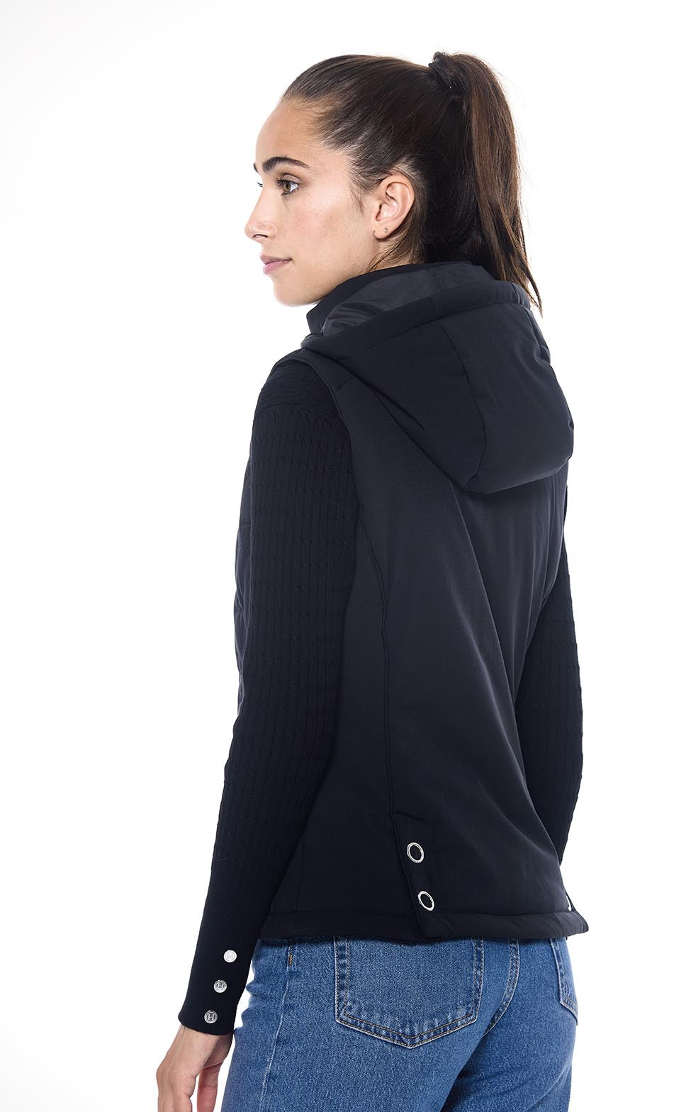 Harcour USA - Bernie Vest