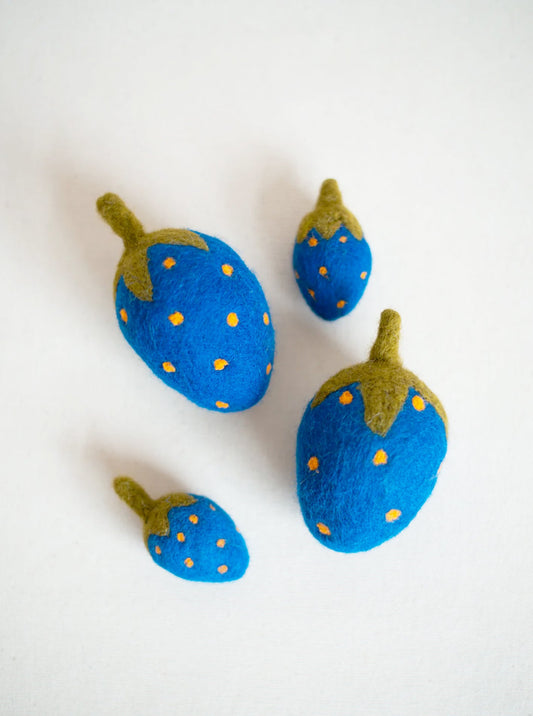 MODERNBEAST - Blue Strawberry Wool Dog Toy
