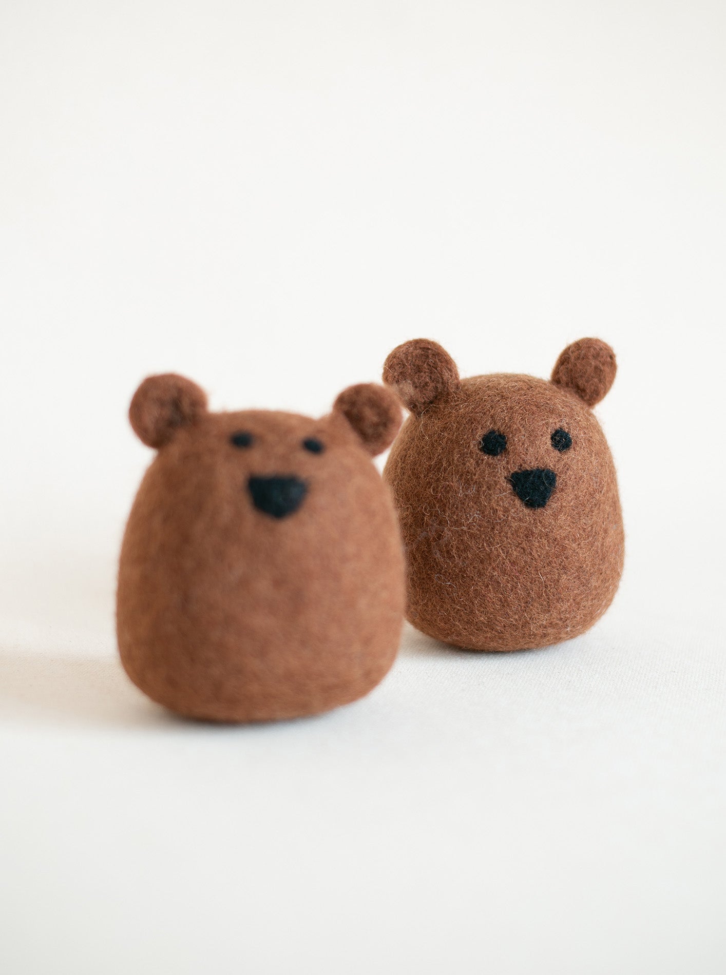 MODERNBEAST - Brown Bear Wool Dog Toy