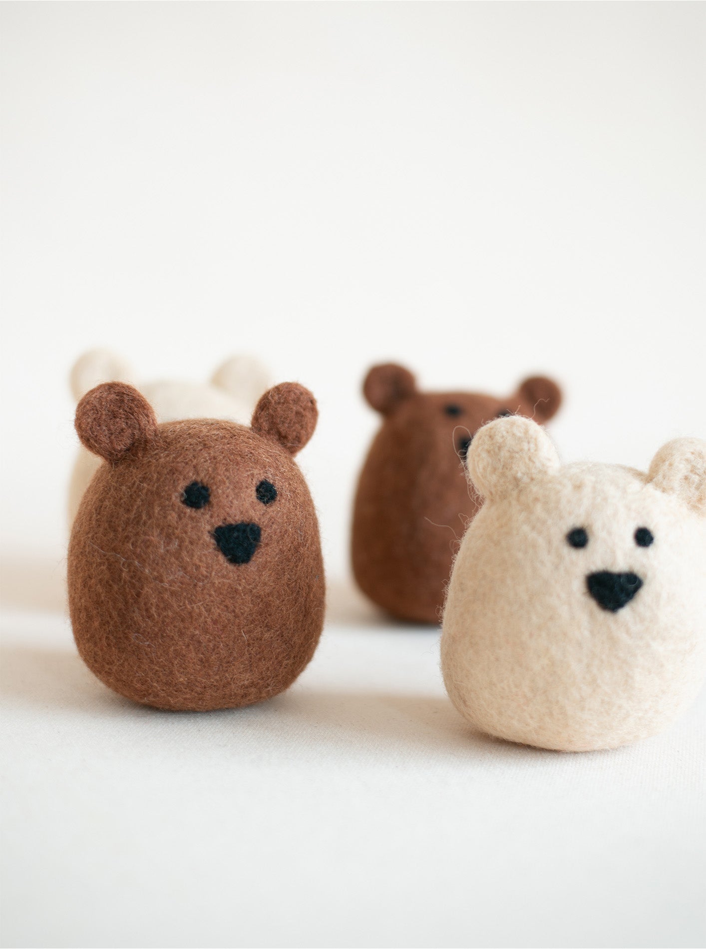 MODERNBEAST - Brown Bear Wool Dog Toy