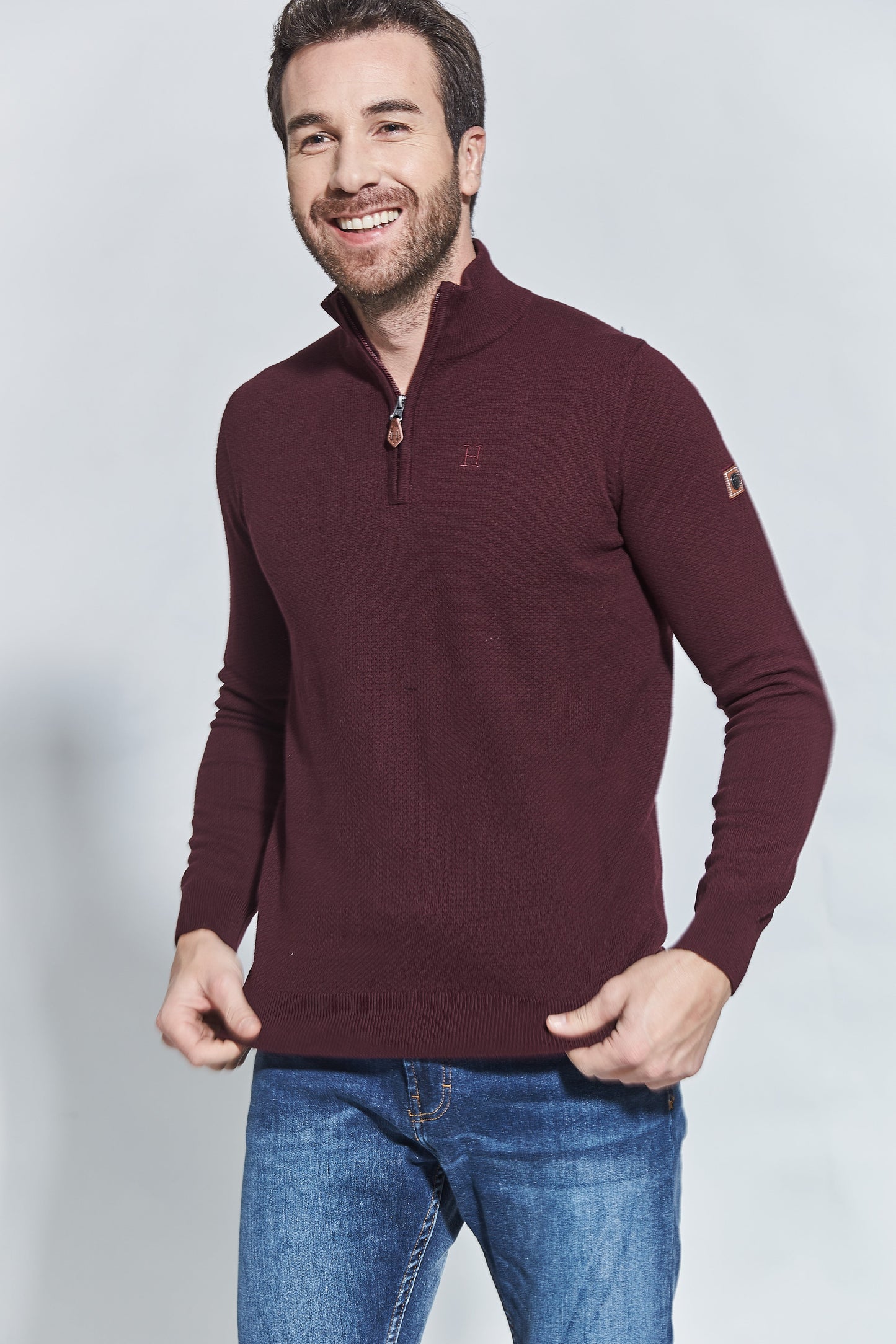 Harcour USA - Douglas Unisex Pullover Sweater