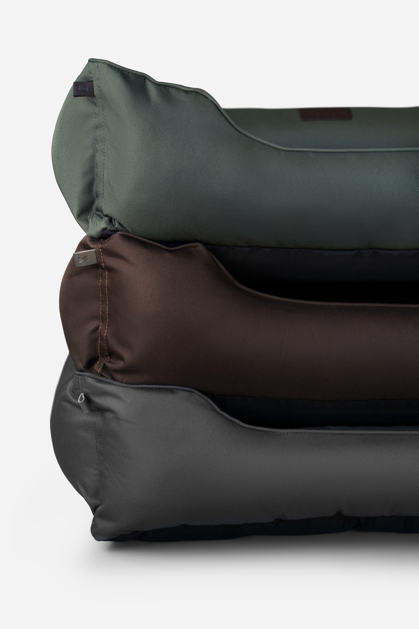 Chester & Lee Waterproof Sleeper Dog Bed Gray