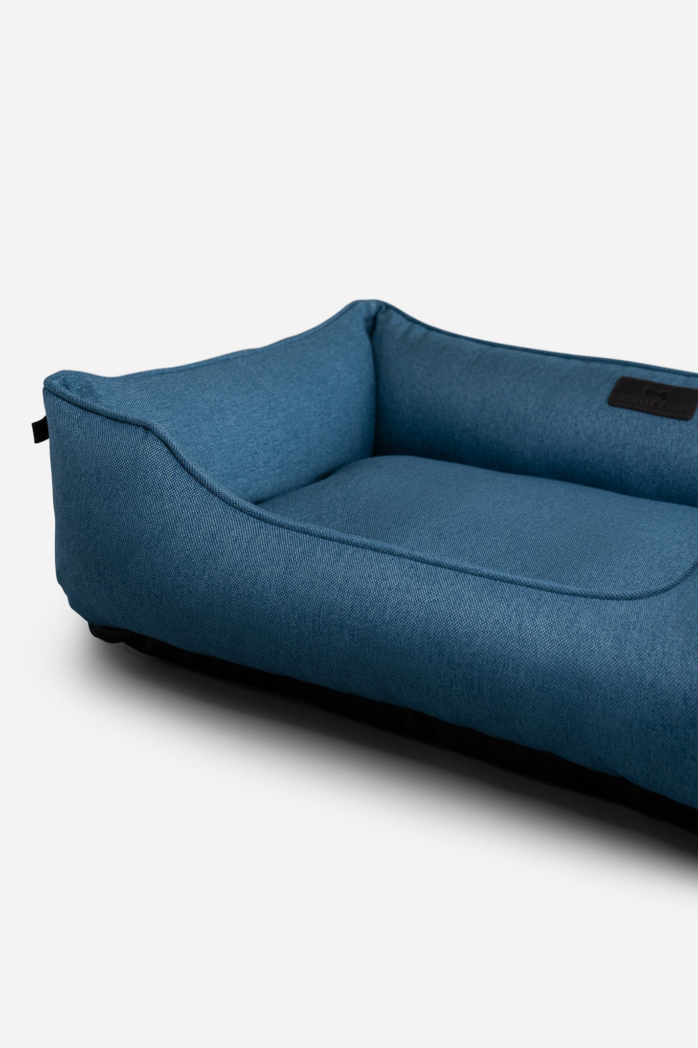 Chester & Lee Cotton Sleeper Dog Bed Denim