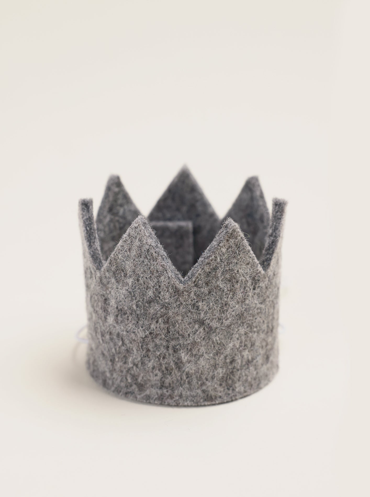 MODERNBEAST Neutral Party Crowns