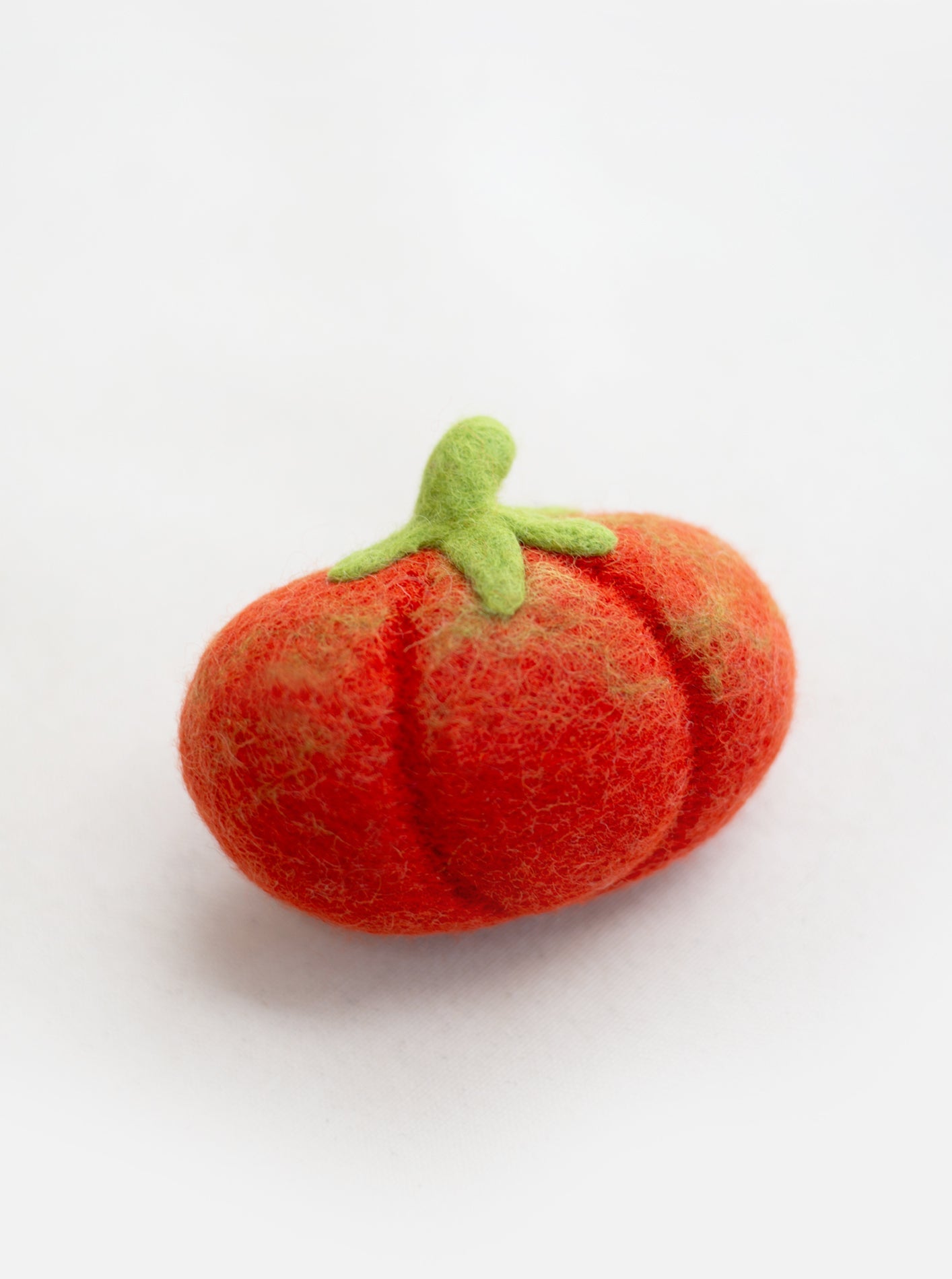 MODERNBEAST - Heirloom Tomato Wool Dog & Cat Toy