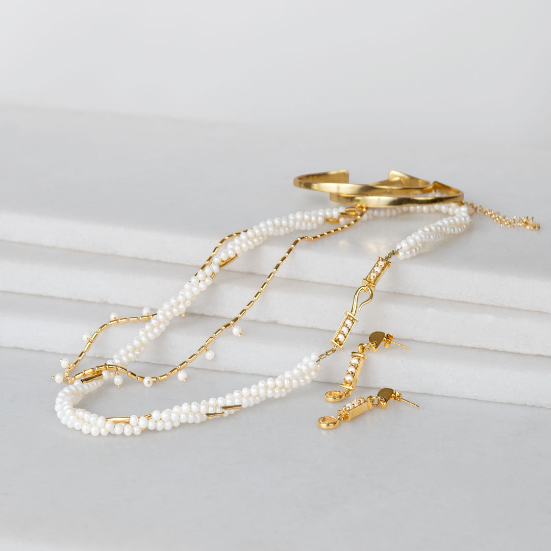 Urban Equestrian - Prism - Pearl Horseshoe Coin Earring