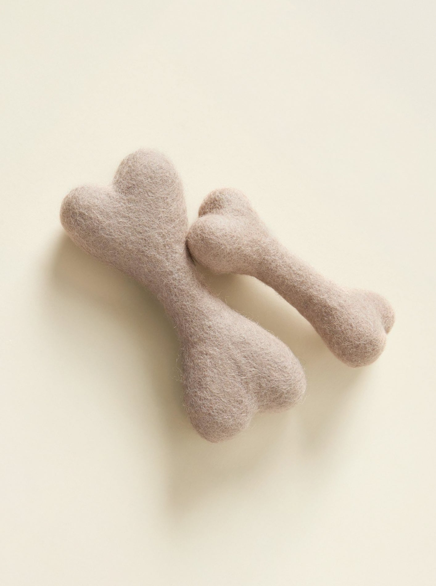 MODERNBEAST - Neutral Woolbone Dog Toy
