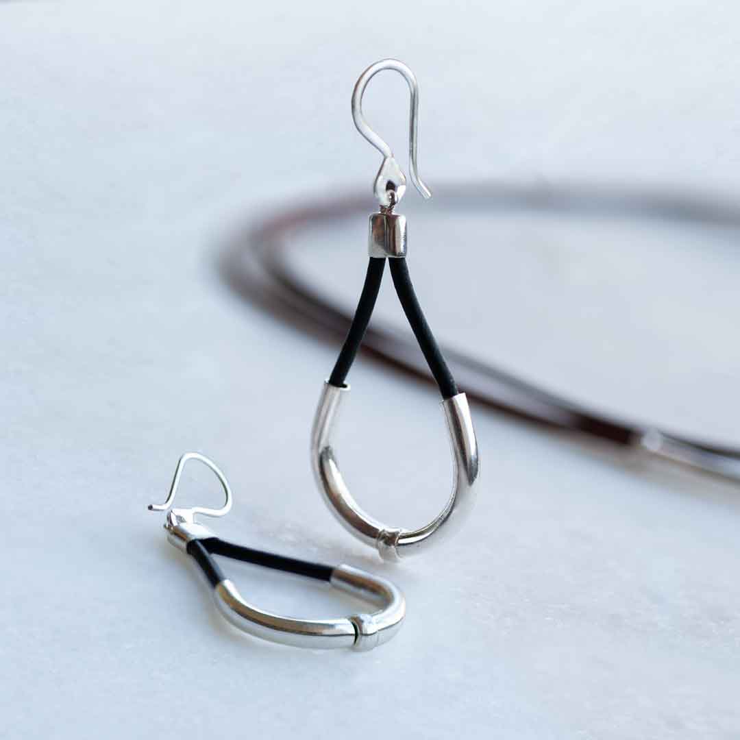Urban Equestrian - Calista - Equestrian Horseshoe Necklace on Black Leather