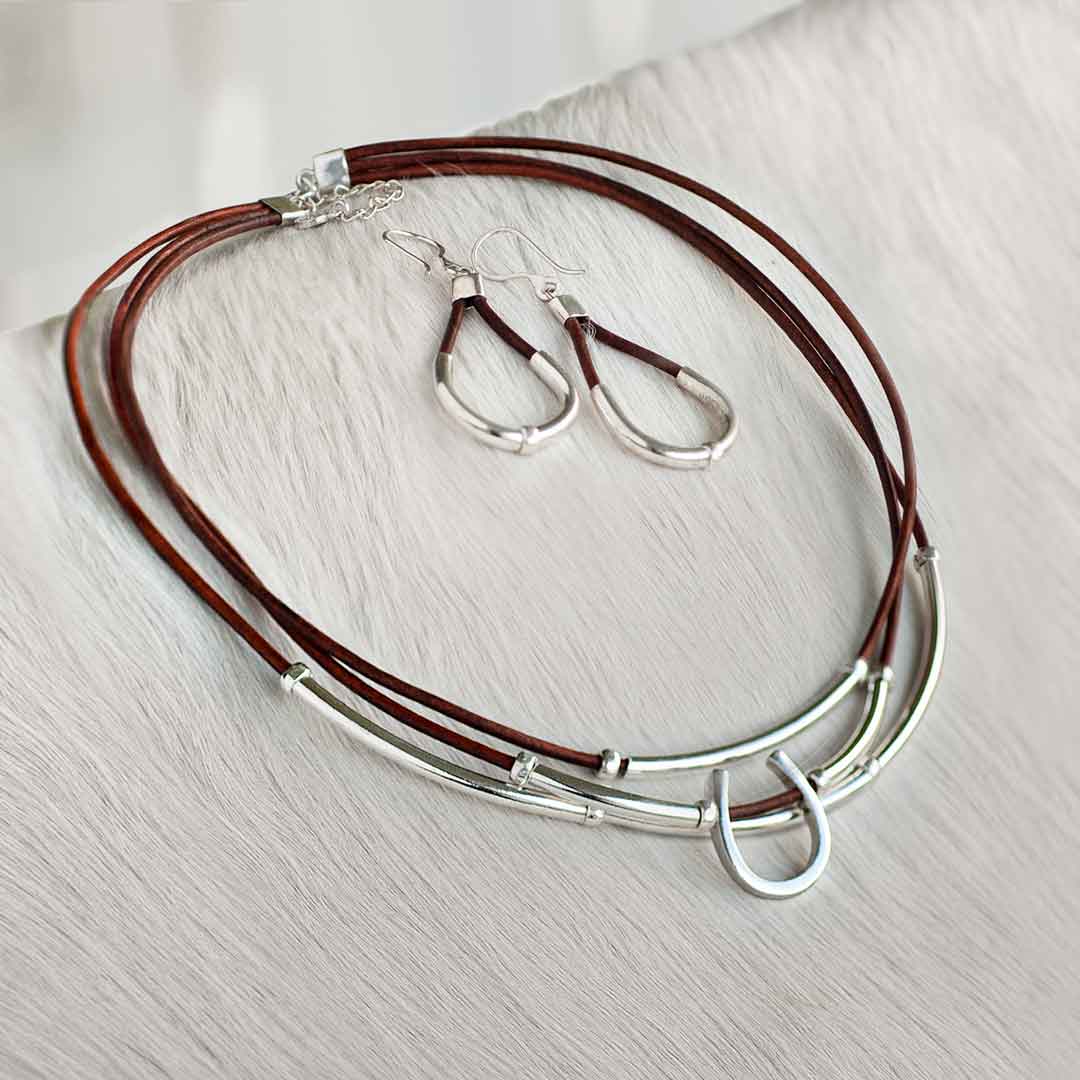 Urban Equestrian - Calista - Equestrian Horseshoe Necklace on Brown Leather