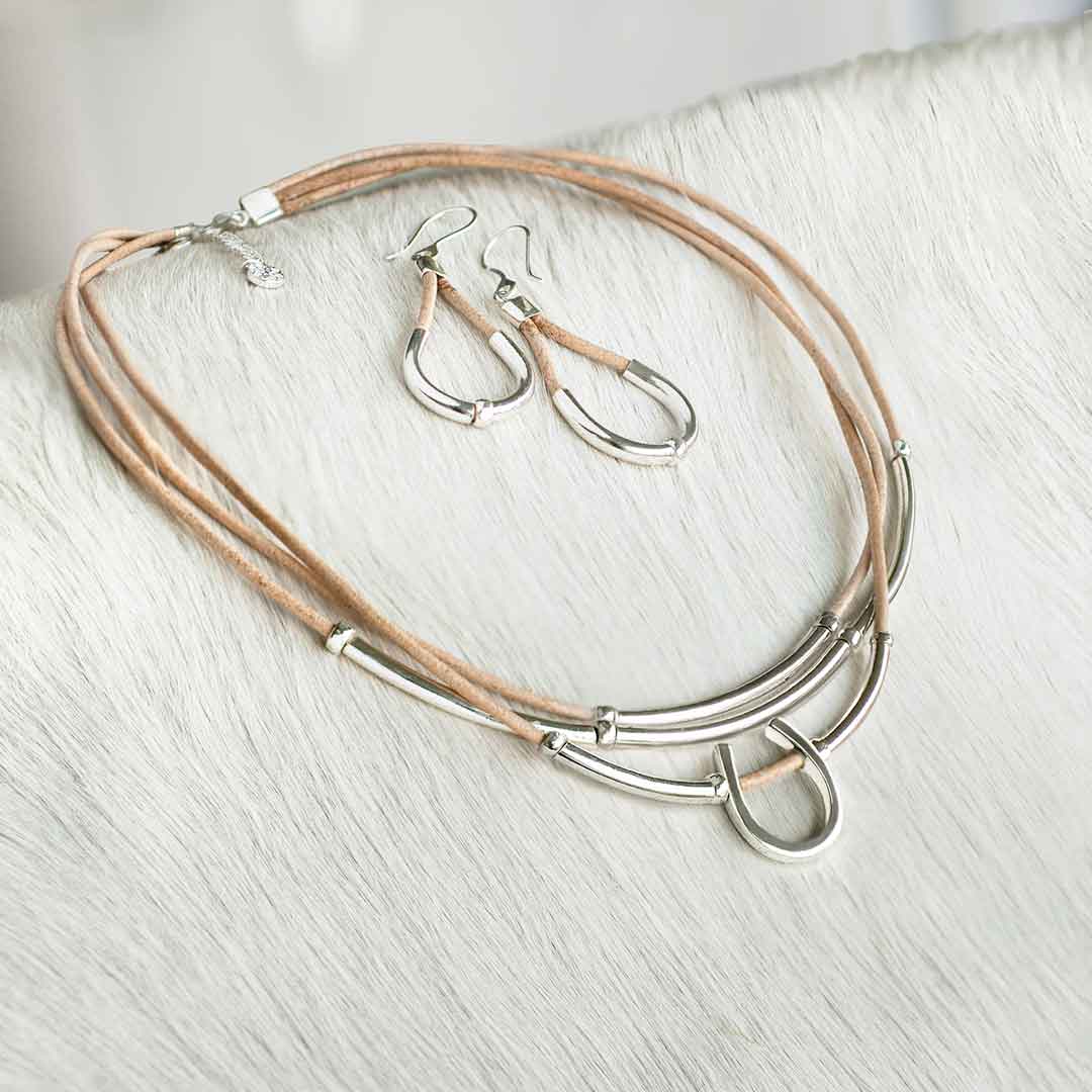 Urban Equestrian - Calista - Equestrian Horseshoe Necklace on Natural Leather