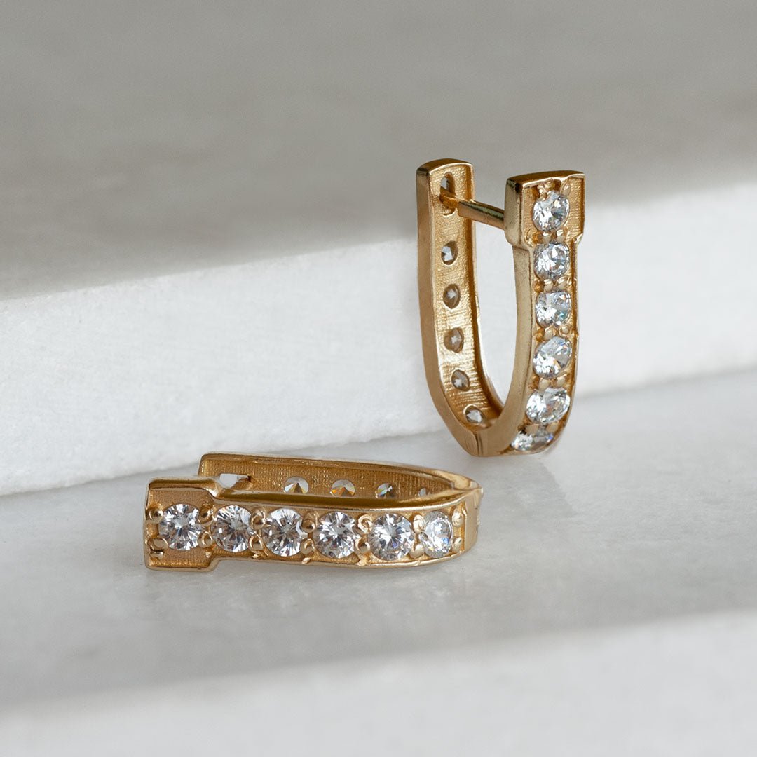 Urban Equestrian - Colton - Diamond Cut Horseshoe Coin Earring in Gold