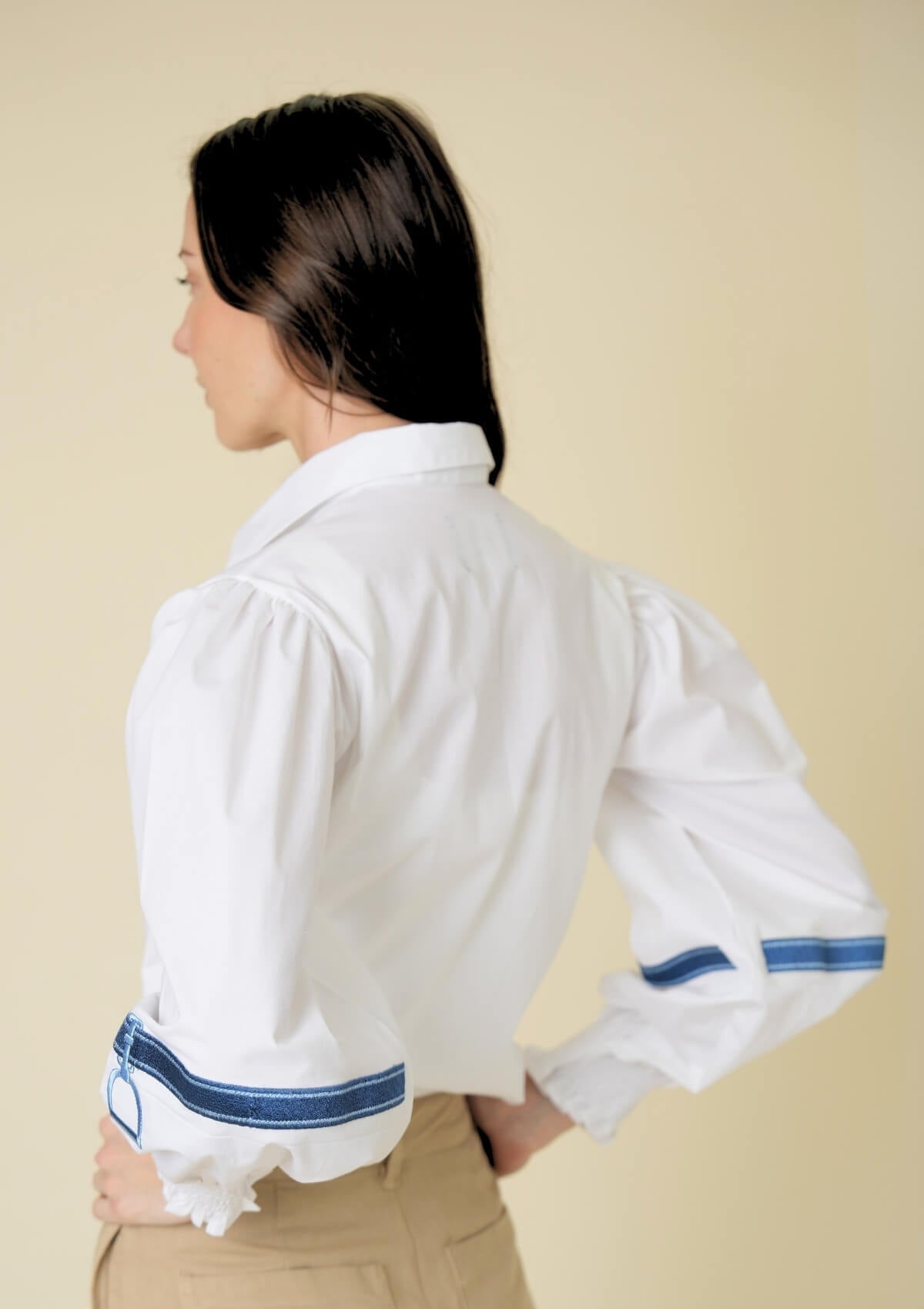 Rönner | Connie Shirt | White | Embroidered Stirrup
