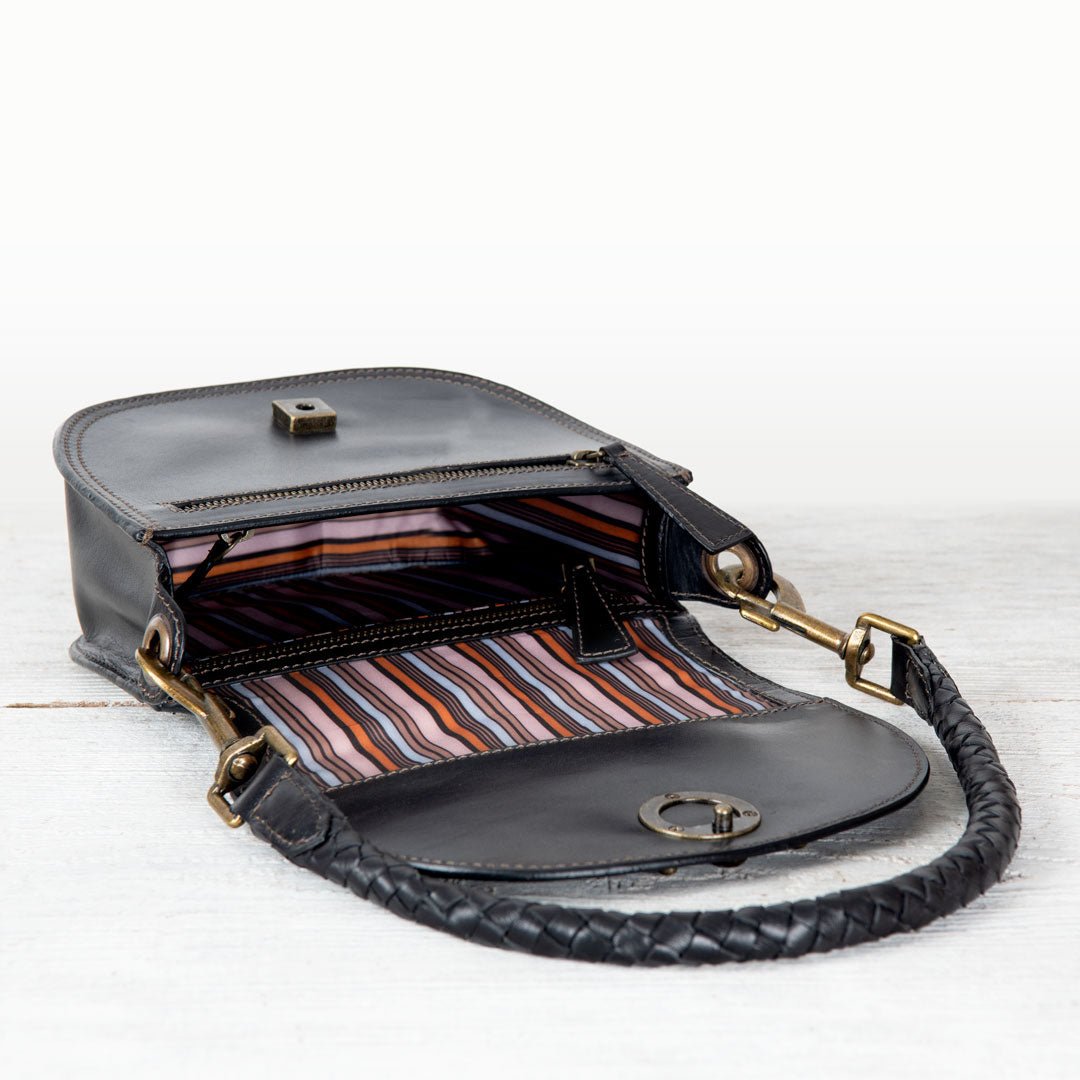 Urban Equestrian Coronado - Horse Bit Lock Luxury Leather Crossbody Handbag in Black