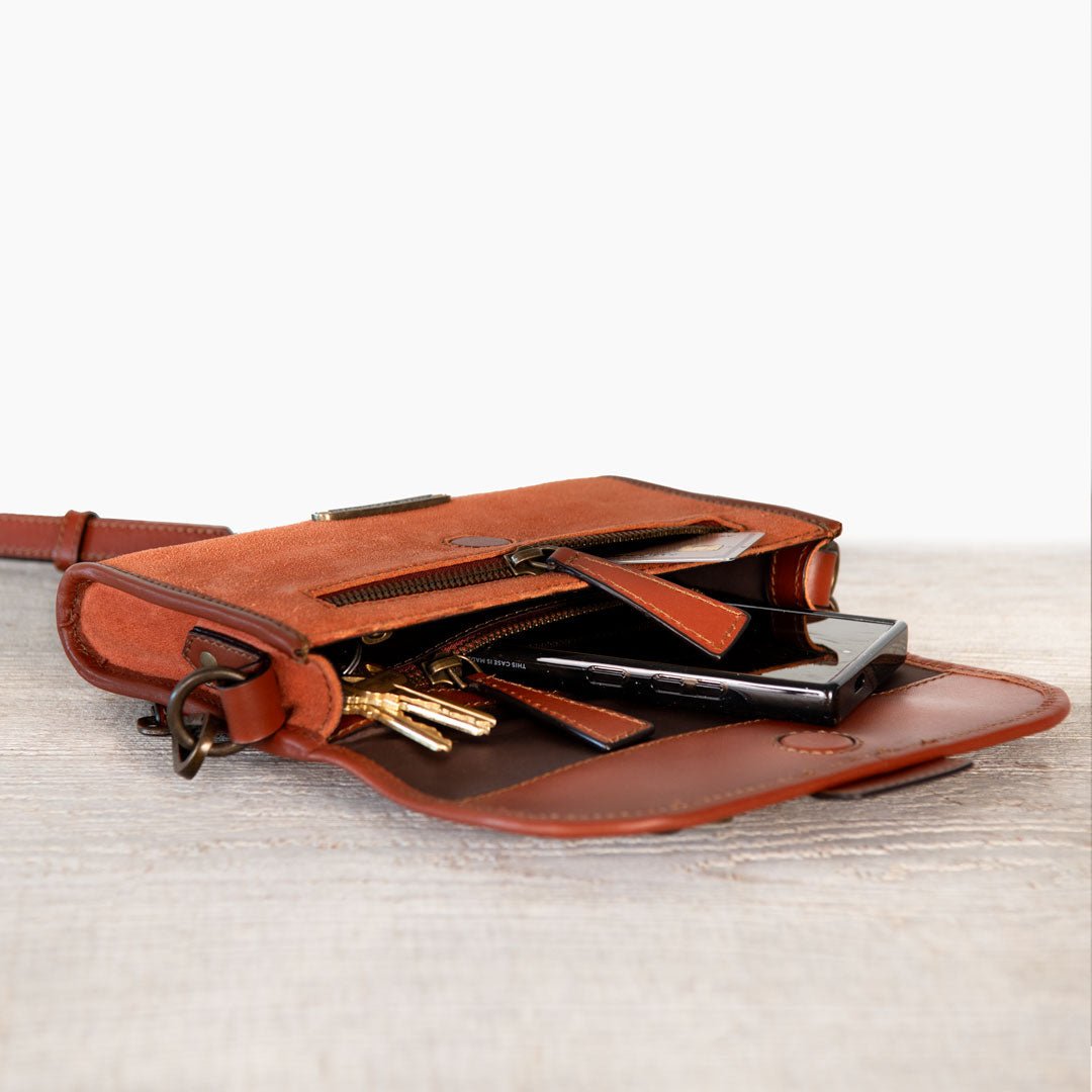 Urban Equestrian Dalton - Horse Bit Crossbody Luxury Leather Handbag in Cognac on Cognac
