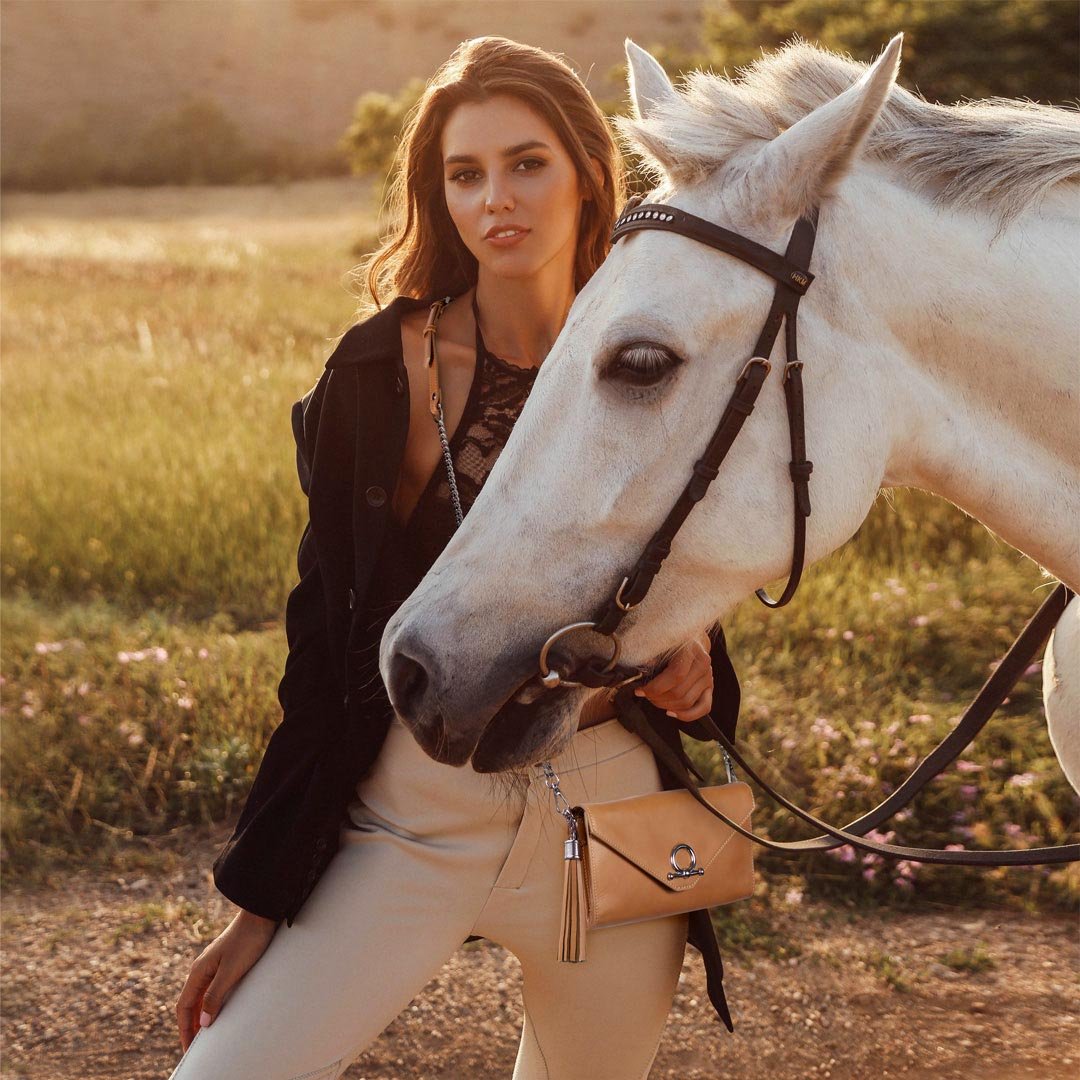 Urban Equestrian Del Mar - Horse Bit Crossbody Luxury Leather Handbag in Black