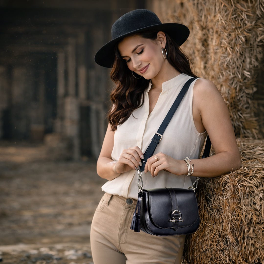 Urban Equestrian Del Rey - Equestrian Horse Bit Crossbody Luxury Leather Handbag in Cognac