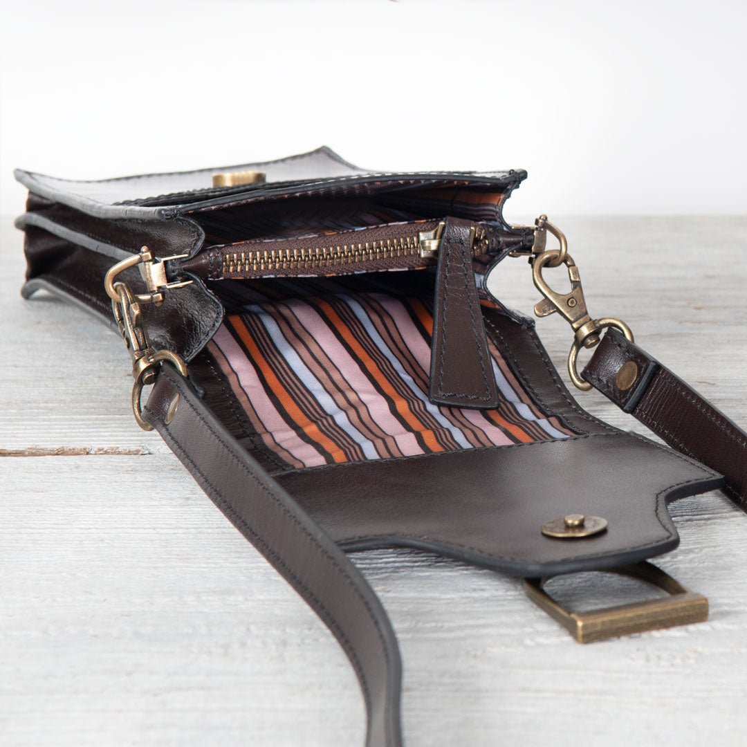 Urban Equestrian Devon Deluxe Phone Bag - Luxury Leather Handbag in Deep Brown