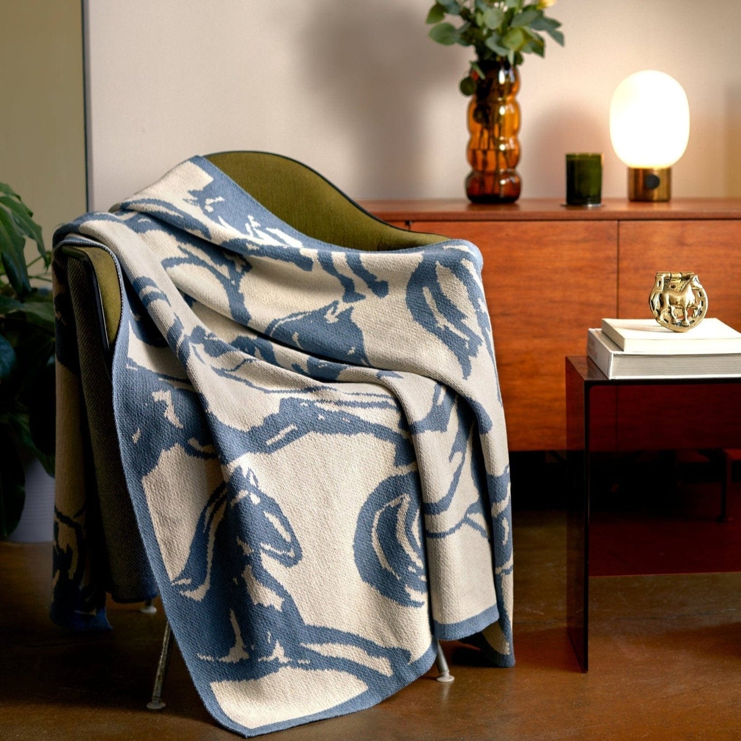 In2Green Cotton Sustainable Knit Throw Blanket - Equestrian Abstract Horse