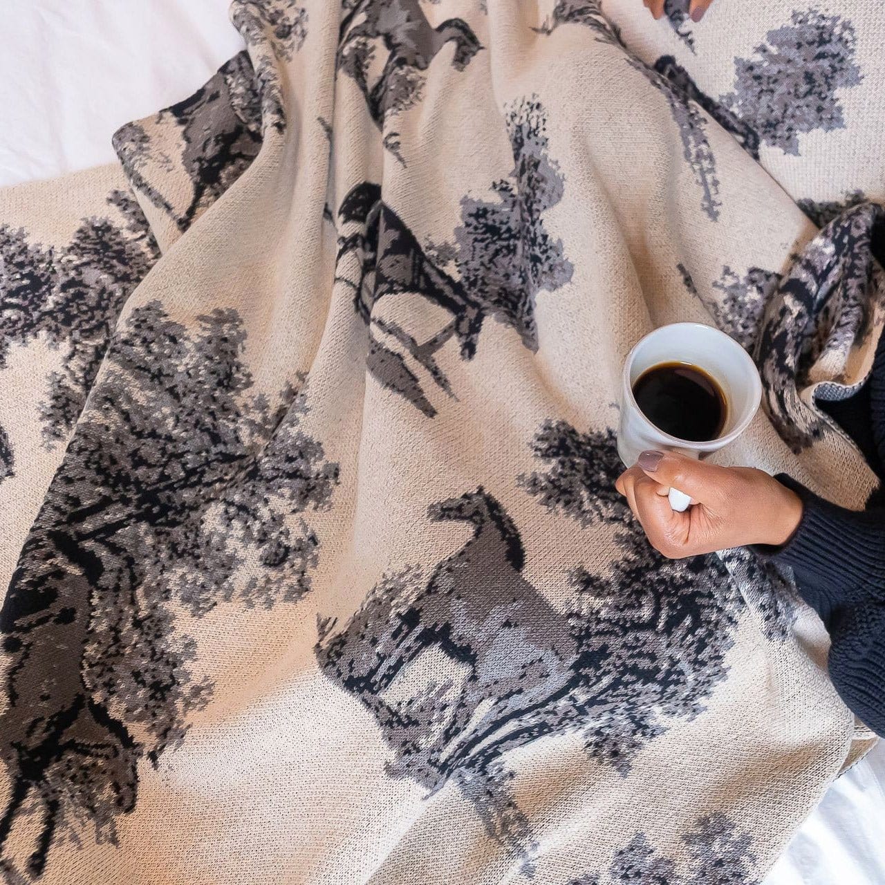 In2Green - Cotton Sustainable Knit Throw Blanket - Equestrian Toile