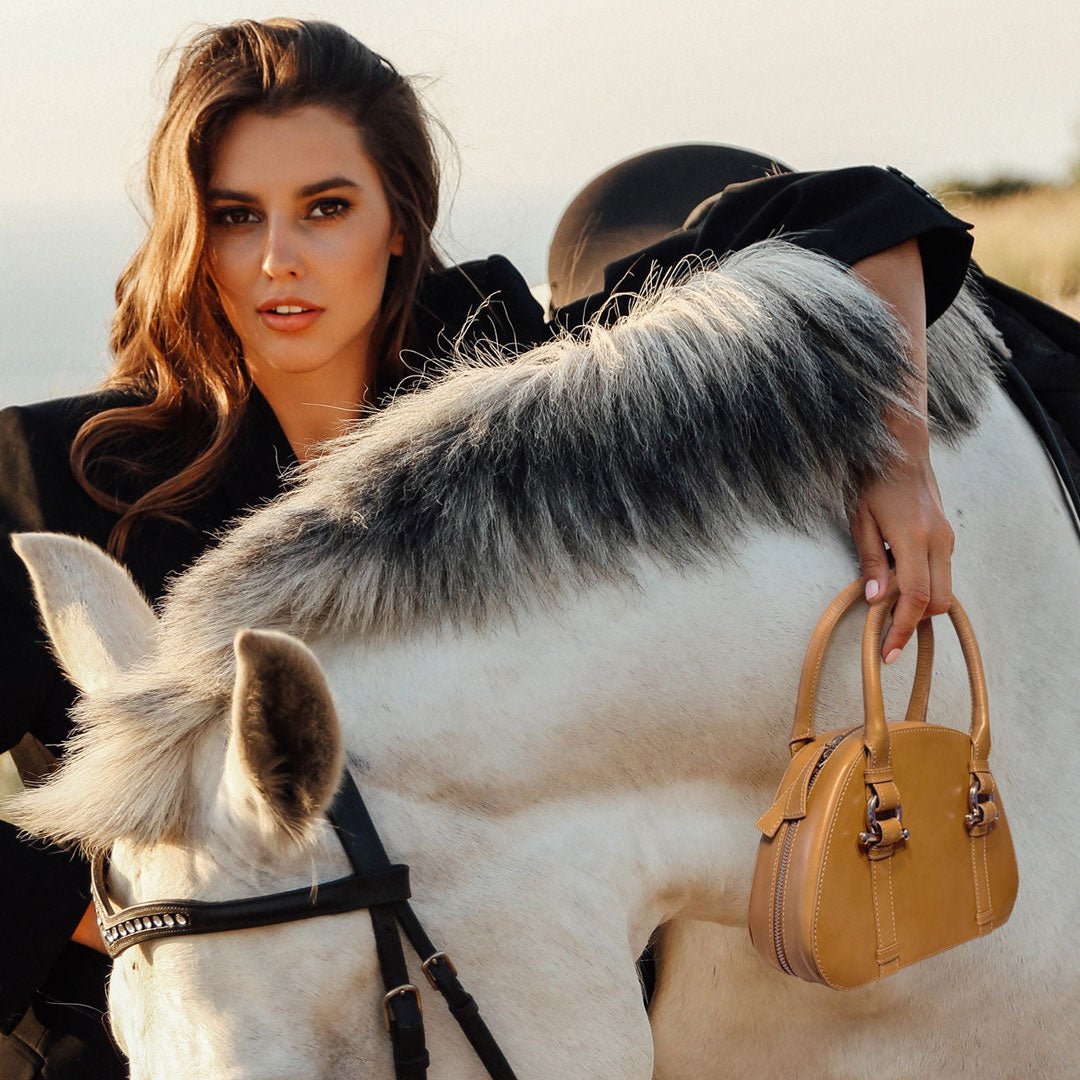 Urban Equestrian Kella - Horse Bit Vanity Luxury Leather handbag in Black