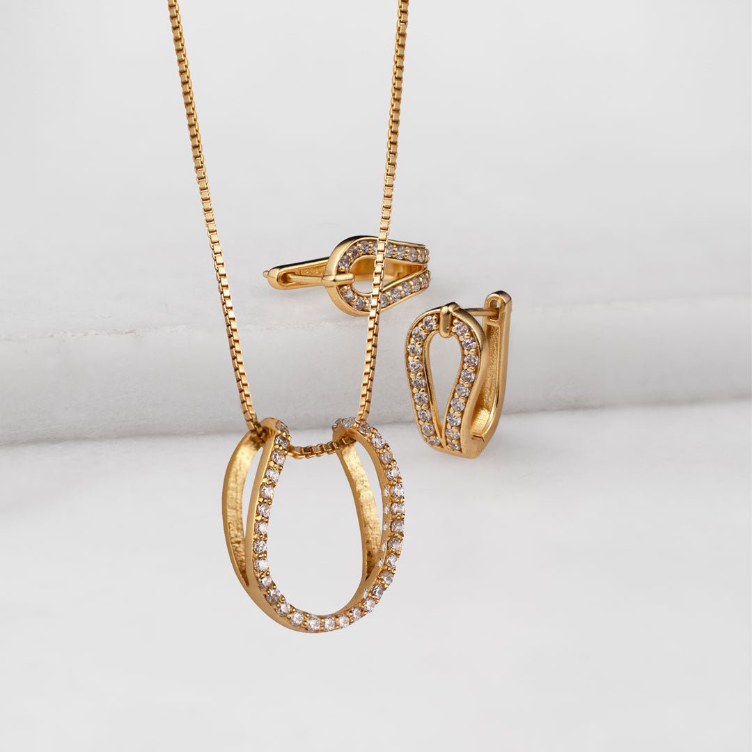 Urban Equestrian - Levade - Moissanite Clear Stone 14K Gold Vermeil Horseshoe Earring