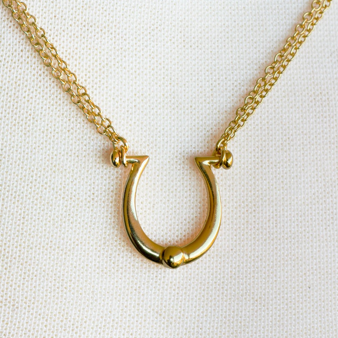 Urban Equestrian - Omega - Equestrian Horseshoe Necklace in Gold