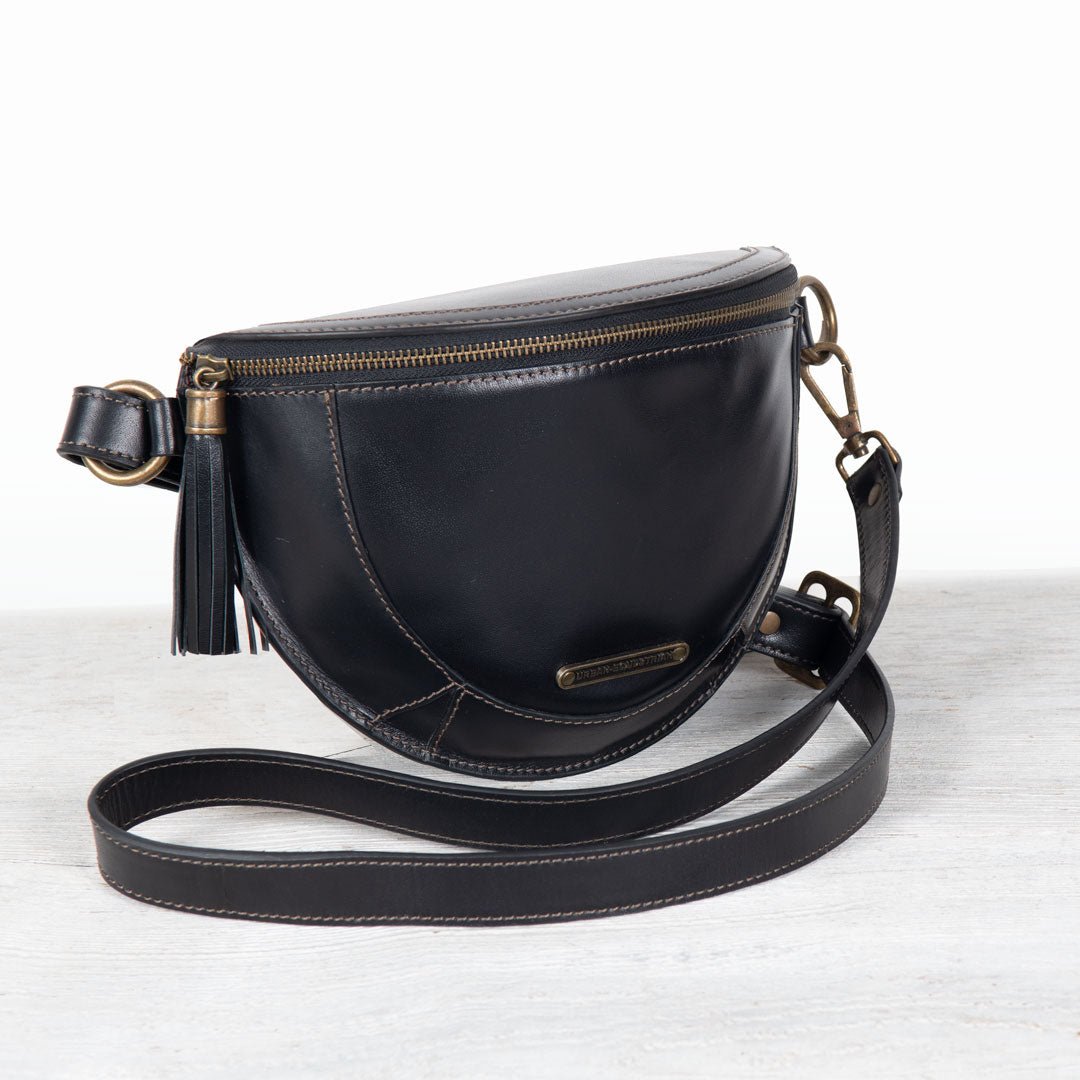 Urban Equestrian - Sonoma Sling Bag in Black