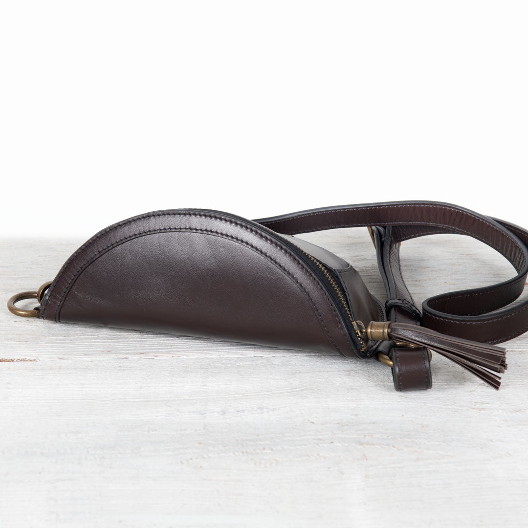 Urban Equestrian - Sonoma Sling Bag in Deep Brown
