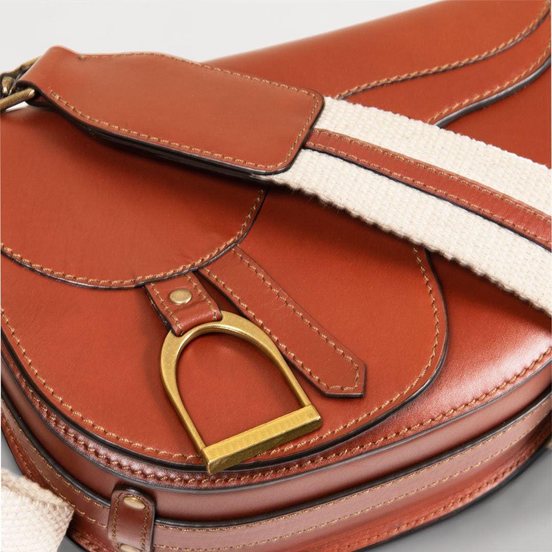 Urban Equestrian Signature Saddle Bag - Luxury Leather Handbag in Cognac