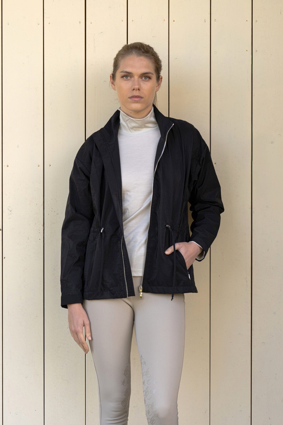 CALLIDAE - The Sports and Equestrian Windbreaker
