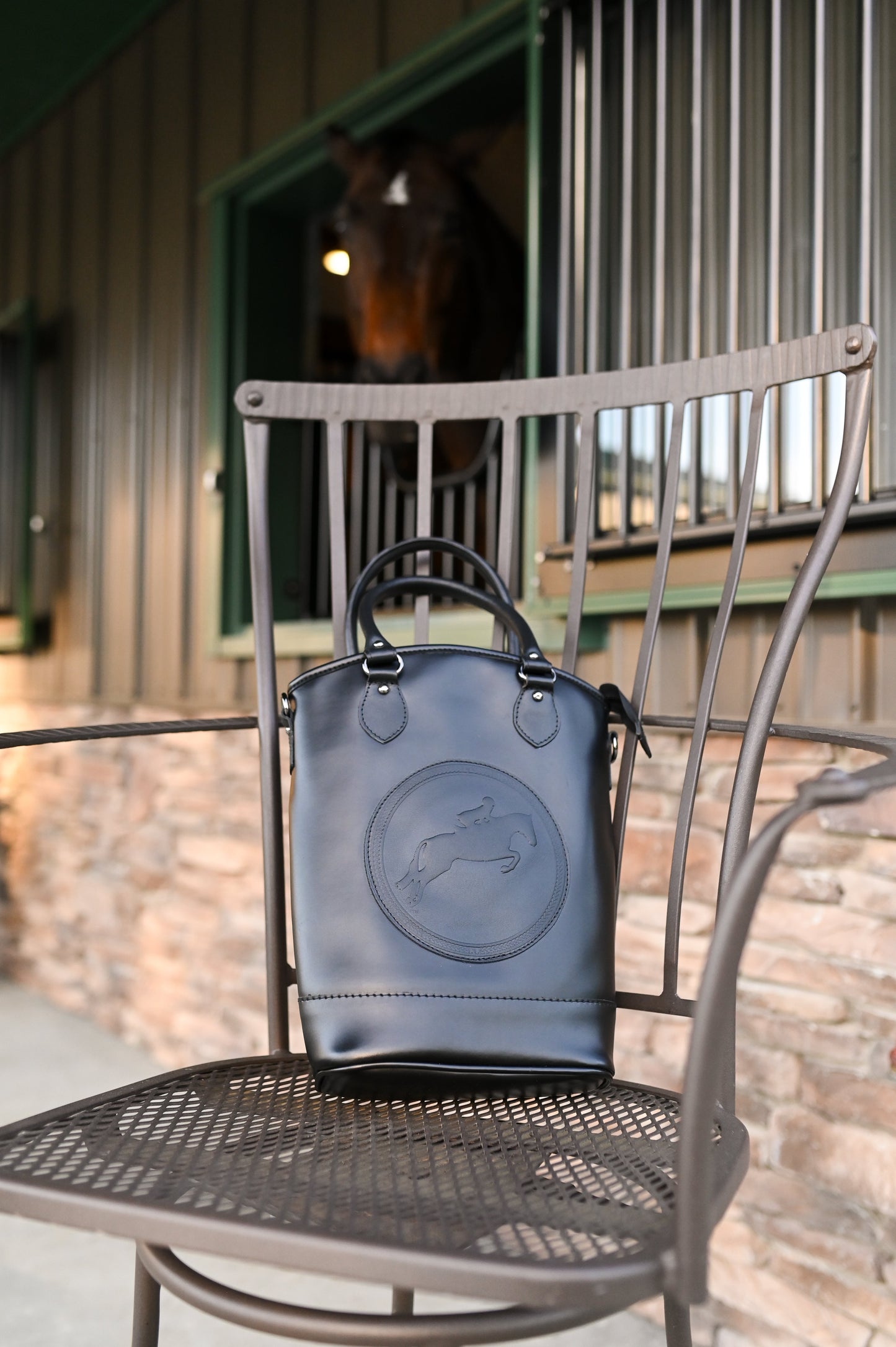 Tucker Tweed  - Après-Show Cooler
